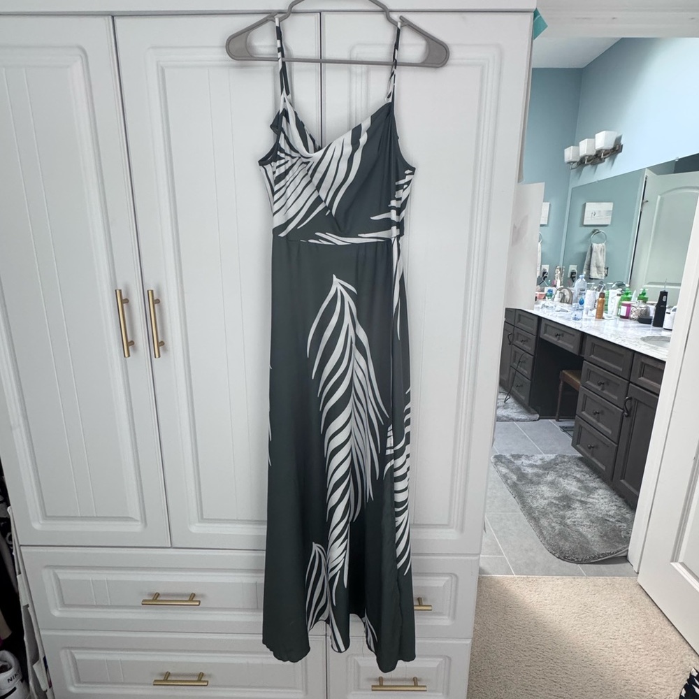 SHEIN VACAY Maxi Wrap Palm Print Sundress with Cowl neck & adjustable straps NWT